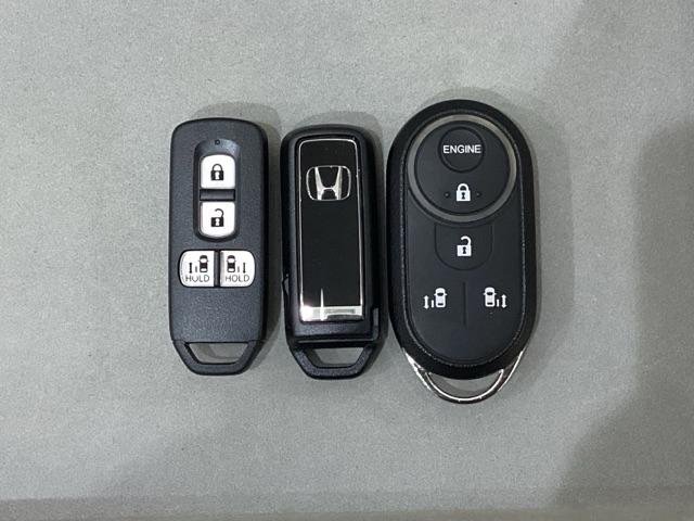 N-BOXカスタム Lターボ 純正メモリーナビ 純正アルミホイール エンジンスターター シートヒーター 両側電動スライドドア ホンダセンシング クルーズコントロール 衝突軽減ブレーキ 横滑り防止 障害物センサー バックカメラ(14枚目)