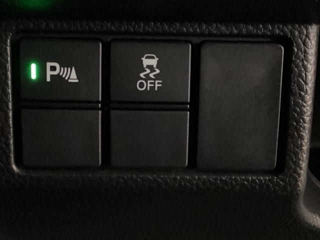 N-BOXカスタム Lターボ 純正メモリーナビ 純正アルミホイール エンジンスターター シートヒーター 両側電動スライドドア ホンダセンシング クルーズコントロール 衝突軽減ブレーキ 横滑り防止 障害物センサー バックカメラ(18枚目)