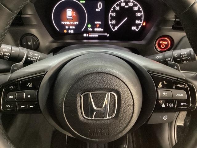 ヴェゼル e:HEVZ 社外ナビ 純正アルミホイール シートヒーター いまコレ+新品フロアマット付き 電動リアゲート ホンダセンシング クルーズコントロール 衝突軽減ブレーキ バックカメラ LEDヘッドライト 4WD(17枚目)