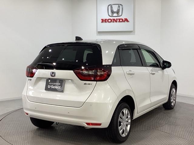 フィット e:HEVホーム コネクトディスプレイ ドライブレコーダー ホンダセンシング クルーズコントロール 衝突軽減ブレーキ 横滑り防止 障害物センサー バックカメラ 盗難防止 LEDヘッドライト 4WD(5枚目)
