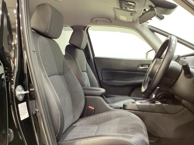 フィット ｅ：ＨＥＶホーム　コネクトディスプレイ　ドライブレコーダー　ホンダセンシング　クルーズコントロール　衝突軽減ブレーキ　横滑り防止　障害物センサー　バックカメラ　盗難防止　ＬＥＤヘッドライト　４ＷＤ（22枚目）