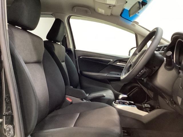 フィットハイブリッド Ｆパッケージ　社外ナビ　フルセグＴＶ　エンジンスターター　キーレス　スマートキー　横滑り防止　盗難防止　ＬＥＤヘッドライト　４ＷＤ（14枚目）