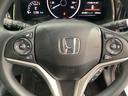 ハンドルにHondaセンシング系のクルーズコントロールやレーンキープアシストなどのスイッチと、オーディオの操作スイッチが装備されています。ハンドルから手を離さず安全に操作できます。