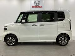 購入後も自社指定整備工場完備でお客様の愛車をしっかりサポート致します！御納車時には安全かつ安心してお乗り頂けるようホンダ専門知識を持つ整備スタッフが点検・整備・装備も説明をしてお渡ししております。 4
