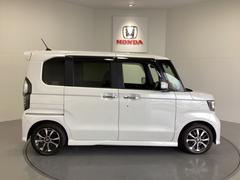 購入後も自社指定整備工場完備でお客様の愛車をしっかりサポート致します！御納車時には安全かつ安心してお乗り頂けるようホンダ専門知識を持つ整備スタッフが点検・整備・装備も説明をしてお渡ししております。 3