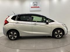 購入後も自社指定整備工場完備でお客様の愛車をしっかりサポート致します！御納車時には安全かつ安心してお乗り頂けるようホンダ専門知識を持つ整備スタッフが点検・整備・装備も説明をしてお渡ししております。 6