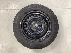 当社にてデモ走行時に装着していたワンシーズン使用の中古スタットレスタイヤ＋ホイール４本セットを用意致しました。（２０２４年製、タイヤ＋ホイールは現状渡し、保証対象外です） 3