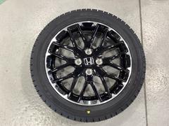 ���Ҥˤƥǥ����Ի������夷�Ƥ�����󥷡�������Ѥ���ť����åȥ쥹������ܥۥ����룴�ܥ��åȤ��Ѱ��פ��ޤ������ʣ�������ǯ����������ܥۥ�����ϸ����Ϥ����ݾ��оݳ��Ǥ��� 3