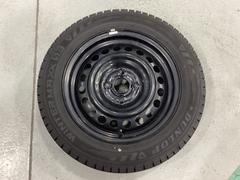 当社にてデモ走行時に装着していたワンシーズン使用の中古スタットレスタイヤ＋ホイール４本セットを用意致しました。（２０２４年製、タイヤ＋ホイールは現状渡し、保証対象外です） 3