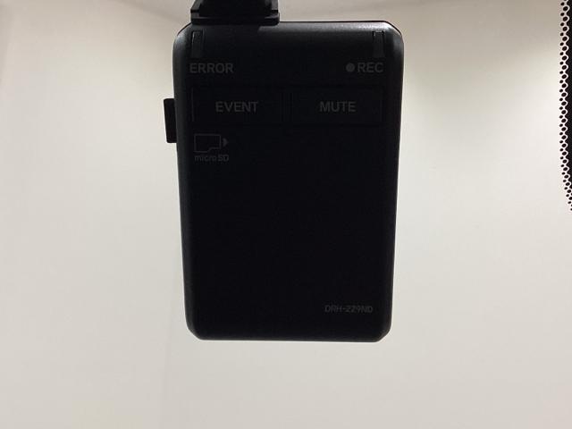 ステップワゴン ｅ：ＨＥＶスパーダ　オートクルーズコントロール　クリアランスソナー　ＬＥＤヘッドライト　ナビ　ＴＶ　ドライブレコーダー前後装備車　光触媒抗菌消臭施工済（19枚目）