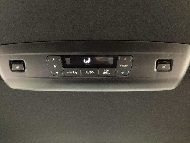 ステップワゴン スパーダプレミアムライン　純正メモリーナビ　純正アルミホイール　ドライブレコーダー　シートヒーター　電動リアゲート　両側電動スライドドア　ホンダセンシング　クルーズコントロール　全周囲カメラ　ＬＥＤヘッドライト　４ＷＤ（12枚目）