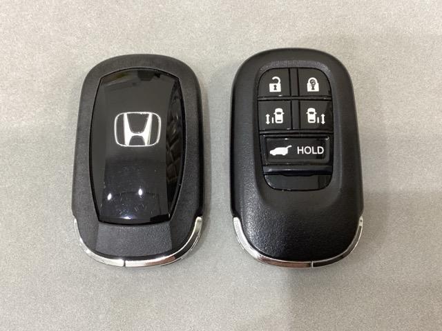 ステップワゴン スパーダプレミアムライン　純正メモリーナビ　純正アルミホイール　ドライブレコーダー　シートヒーター　電動リアゲート　両側電動スライドドア　ホンダセンシング　クルーズコントロール　全周囲カメラ　ＬＥＤヘッドライト　４ＷＤ（15枚目）