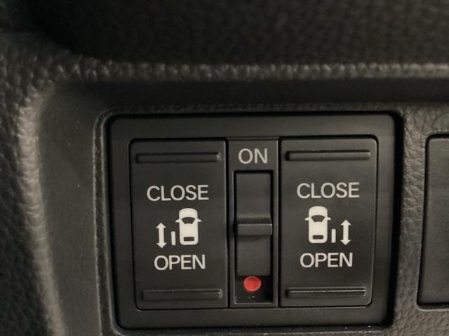 ステップワゴン スパーダプレミアムライン　純正メモリーナビ　純正アルミホイール　ドライブレコーダー　シートヒーター　電動リアゲート　両側電動スライドドア　ホンダセンシング　クルーズコントロール　全周囲カメラ　ＬＥＤヘッドライト　４ＷＤ（16枚目）