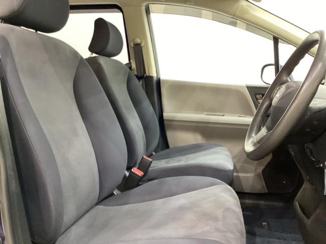 フリード ＧエアロＬパッケージ　４ＷＤ　光触媒抗菌消臭施工済　純正ＨＤＤナビ　バックモニター　左側電動スライドドア　オートエアコン　キーレス　横滑り防止（15枚目）