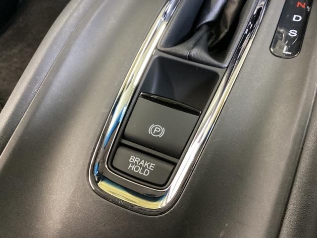 ヴェゼル Ｘ・ホンダセンシング　光触媒抗菌消臭施工済　ナビ　シートヒーター　ＥＴＣ（8枚目）