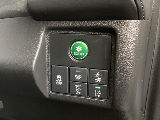 ヴェゼル Ｘ・ホンダセンシング　光触媒抗菌消臭施工済　ナビ　シートヒーター　ＥＴＣ（14枚目）