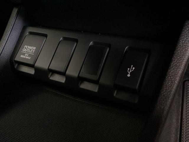 ヴェゼル Ｘ・ホンダセンシング　光触媒抗菌消臭施工済　ナビ　シートヒーター　ＥＴＣ（16枚目）