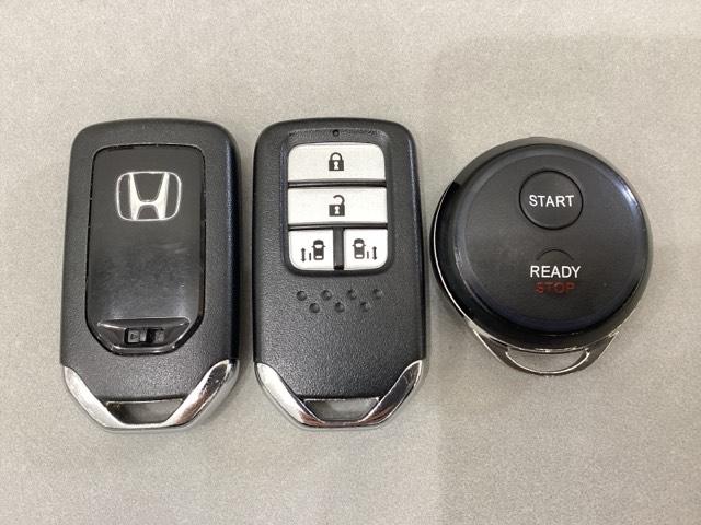 フリード Ｇ　純正メモリーナビ　純正アルミホイール　エンジンスターター　いまコレ＋新品フロアマット付　両側電動スライドドア　ホンダセンシング　クルーズコントロール　バックカメラ　ＬＥＤヘッドライト　４ＷＤ（15枚目）