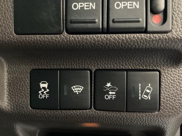 フリード Ｇ　純正メモリーナビ　純正アルミホイール　エンジンスターター　いまコレ＋新品フロアマット付　両側電動スライドドア　ホンダセンシング　クルーズコントロール　バックカメラ　ＬＥＤヘッドライト　４ＷＤ（17枚目）