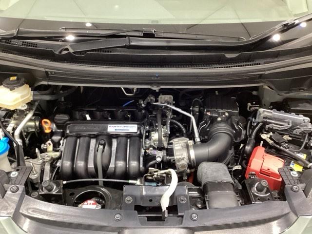 ホンダスタッフがしっかり整備して保証付きにてお渡し致します。エンジンルーム＆室内ルームともにクリーニング済みで清潔です。快適なドライブをお楽しみください。