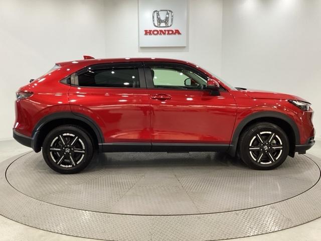 ヴェゼル ｅ：ＨＥＶＸ　ＥＴＣ　純正メモリーナビ　純正アルミホイール　シートヒーター　クルーズコントロール　横滑り防止　障害物センサー　バックカメラ　キーレス　４ＷＤ　ＬＥＤヘッドライト　ホンダセンシング（4枚目）