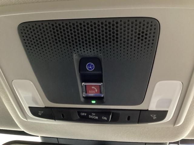 ヴェゼル ｅ：ＨＥＶＸ　ＥＴＣ　純正メモリーナビ　純正アルミホイール　シートヒーター　クルーズコントロール　横滑り防止　障害物センサー　バックカメラ　キーレス　４ＷＤ　ＬＥＤヘッドライト　ホンダセンシング（6枚目）