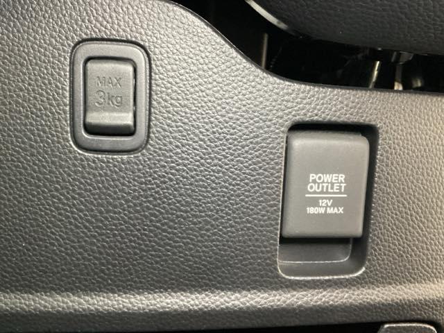 Ｎ－ＢＯＸカスタム Ｌ　４ＷＤ　純正メモリーナビ　フルセグＴＶ　Ｂｌｕｅｔｏｏｔｈ　片側電動スライドドア　純正アルミホイール　ドライブレコーダー　バックカメラ　シートヒーター　純正エンジンスターター　障害物センサー（19枚目）