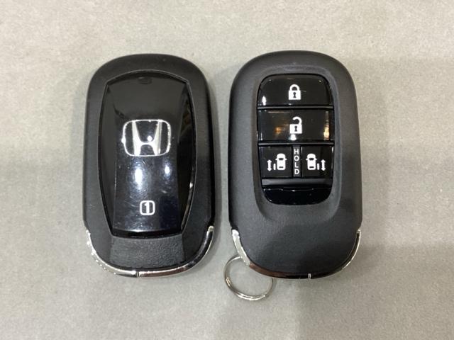 Ｎ－ＢＯＸカスタム コーディネートスタイル　純正メモリーナビ　純正アルミホイール　ドライブレコーダー　シートヒーター　両側電動スライドドア　ホンダセンシング　クルーズコントロール　衝突軽減ブレーキ　バックカメラ　ＬＥＤヘッドライト　４ＷＤ（17枚目）