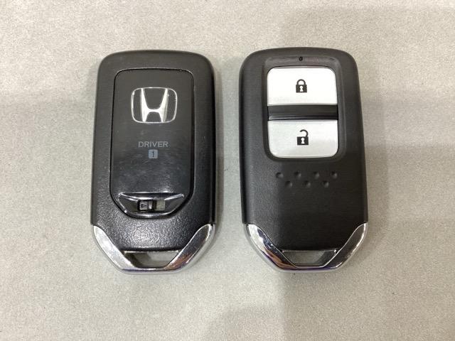 ＣＲ－Ｖ ＥＸ　いまコレ＋新品・フロアカーペットマット付　純正メモリーナビ　純正アルミホイール　バックカメラ　シートヒーター　ＥＴＣ　電動シート　スマートキー　フルセグＴＶ　Ｂｌｕｅｔｏｏｔｈ（15枚目）