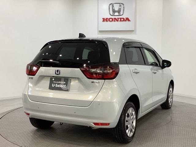 【Ｈｏｎｄａ認定中古車Ｕ−Ｓｅｌｅｃｔ】　は３つの安心をお約束します。　１　Ｈｏｎｄａのプロが整備した安心。２　第三者機関がチェックした安心。　３　購入後もＨｏｎｄａが保証する安心。