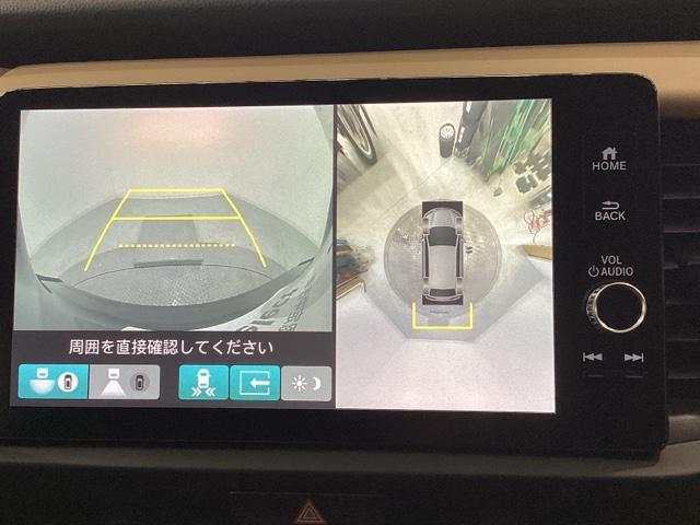 �}���`�r���[�J�����V�X�e�����ڎԂł��B���Ԃ̎��͂�S���ʂŃJ�o�[���܂��B����E�O���E���e�ƁA�R���f�B�V�������������E�ł��J���[���j�^�[�ɉf���o�����f�����h���C�o�[���T�|�[�g���܂��B