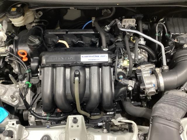 フィット １３Ｇ・Ｆパッケージ　純正アルミホイール　キーレス　スマートキー　盗難防止　４ＷＤ（20枚目）