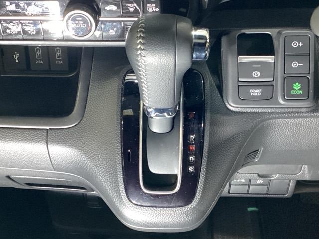 Ｎ－ＢＯＸカスタム Ｌスタイル＋ブラック　純正メモリーナビ　純正アルミホイール　エンジンスターター　ドライブレコーダー　シートヒーター　両側電動スライドドア　ホンダセンシング　クルーズコントロール　衝突軽減ブレーキ　バックカメラ（8枚目）