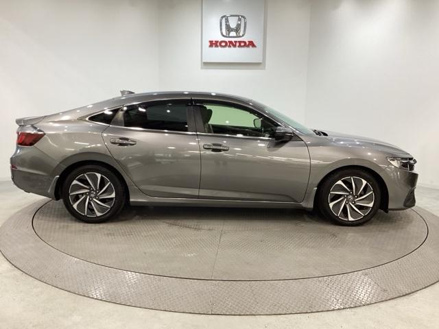 インサイト ＥＸ　純正メモリーナビ　純正アルミホイール　シートヒーター　電動シート　ホンダセンシング　クルーズコントロール　衝突軽減ブレーキ　横滑り防止　障害物センサー　バックカメラ　ＬＥＤヘッドライト（4枚目）