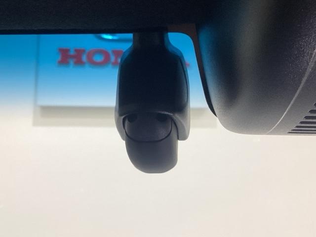 Ｎ－ＢＯＸカスタム Ｌ　純正メモリーナビ　純正アルミホイール　エンジンスターター　ドライブレコーダー　シートヒーター　片側電動スライドドア　いまコレ＋新品フロアマット付　ホンダセンシング　クルーズコントロール　バックカメラ（19枚目）