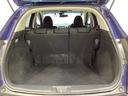 ラゲッジも広く使いやすいトランクは、開口部も広く荷物の積み下ろしもしやすいお車となっております。リアシートの背もたれは6:4の割合で分割して可倒できるので、長いお荷物などを載せることもできます。