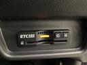 ハンドルの右下にＥＴＣ２．０がついています。高速道路の料金所の通過も楽々です！。　カードの取り出しもしやすい場所についています。