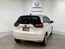 フィット ｅ：ＨＥＶホーム　コネクトディスプレイ　ドライブレコーダー　ホンダセンシング　クルーズコントロール　衝突軽減ブレーキ　横滑り防止　障害物センサー　横滑り防止　バックカメラ　盗難防止　ＬＥＤヘッドライト　４ＷＤ（5枚目）