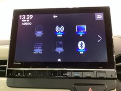 ワイド画面のナビゲーションはフルセグＴＶ、インターナビ対応のＧａｔｈｅｒｓ純正メモリーナビを搭載しています。Ｂｌｕｅｔｏｏｔｈオーディオ機能がありますので、スマートフォンなどの音楽も再生できます。 5