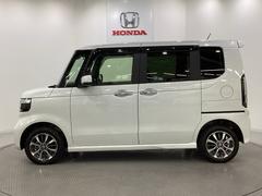 購入後も自社指定整備工場完備でお客様の愛車をしっかりサポート致します！御納車時には安全かつ安心してお乗り頂けるようホンダ専門知識を持つ整備スタッフが点検・整備・装備も説明をしてお渡ししております。 4