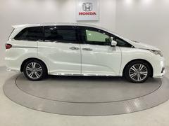 購入後も自社指定整備工場完備でお客様の愛車をしっかりサポート致します！御納車時には安全かつ安心してお乗り頂けるようホンダ専門知識を持つ整備スタッフが点検・整備・装備も説明をしてお渡ししております。 4