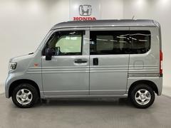 購入後も自社指定整備工場完備でお客様の愛車をしっかりサポート致します！御納車時には安全かつ安心してお乗り頂けるようホンダ専門知識を持つ整備スタッフが点検・整備・装備も説明をしてお渡ししております。 4