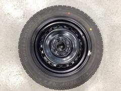 当社にてデモ走行時に装着していたワンシーズン使用の中古スタットレスタイヤ＋ホイール４本セットを用意致しました。（２０２４年製、タイヤ＋ホイールは現状渡し、保証対象外です） 3