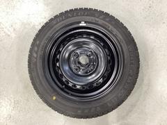 当社にてデモ走行時に装着していたワンシーズン使用の中古スタットレスタイヤ＋ホイール４本セットを用意致しました。（２０２４年製、タイヤ＋ホイールは現状渡し、保証対象外です） 3