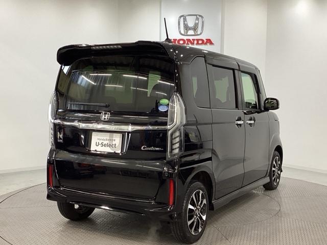 N-BOXカスタム G・Lホンダセンシング 純正アルミホイール エンジンスターター シートヒーター 片側電動スライドドア ホンダセンシング クルーズコントロール 衝突軽減ブレーキ 横滑り防止 障害物センサー バックカメラ LEDヘッドライト(3枚目)