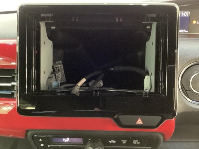 N-BOXカスタム G・Lホンダセンシング 純正アルミホイール エンジンスターター シートヒーター 片側電動スライドドア ホンダセンシング クルーズコントロール 衝突軽減ブレーキ 横滑り防止 障害物センサー バックカメラ LEDヘッドライト(6枚目)