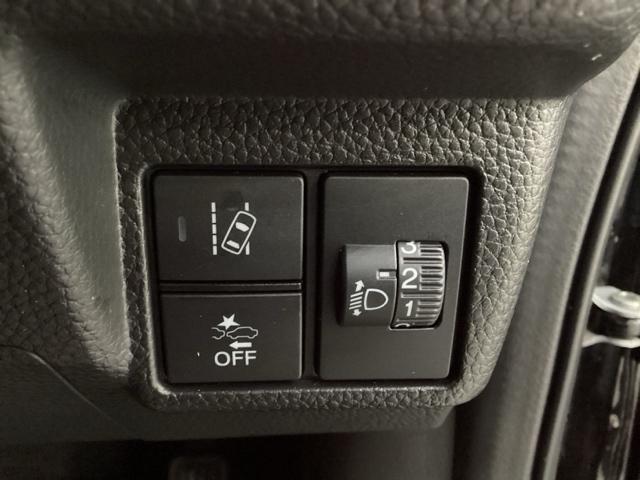 N-BOXカスタム Lターボ 純正メモリーナビ 純正アルミホイール ドライブレコーダー シートヒーター ホンダセンシング クルーズコントロール 障害物センサー 横滑り防止 バックカメラ 両側電動スライドドア LEDヘッドライト(15枚目)