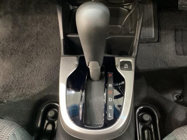 フィット １３Ｇ・Ｌパッケージ　純正メモリーナビ　キーレス　ホンダセンシング　衝突軽減ブレーキ　横滑り防止　バックカメラ　盗難防止　ＬＥＤヘッドライト　４ＷＤ（8枚目）