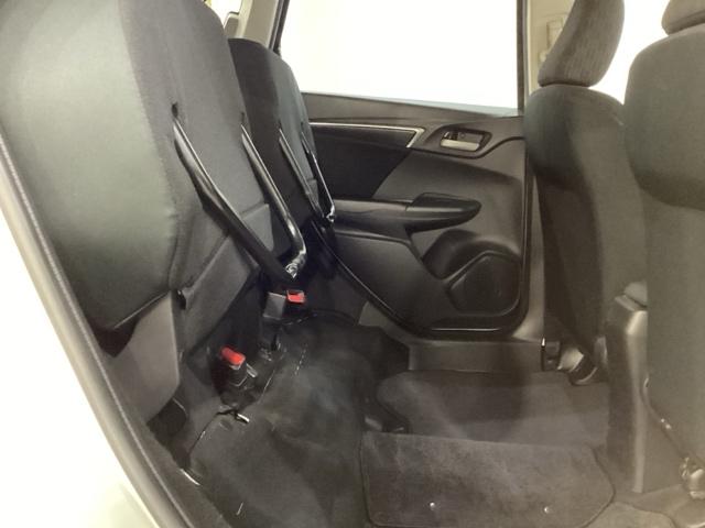 フィット １３Ｇ・Ｌパッケージ　純正メモリーナビ　キーレス　ホンダセンシング　衝突軽減ブレーキ　横滑り防止　バックカメラ　盗難防止　ＬＥＤヘッドライト　４ＷＤ（18枚目）