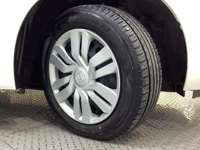 フィット １３Ｇ・Ｌパッケージ　純正メモリーナビ　キーレス　ホンダセンシング　衝突軽減ブレーキ　横滑り防止　バックカメラ　盗難防止　ＬＥＤヘッドライト　４ＷＤ（22枚目）